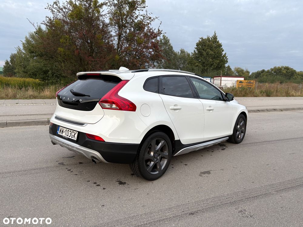 Volvo V40 Cross Country T4 AWD Drive-E Momentum - 5