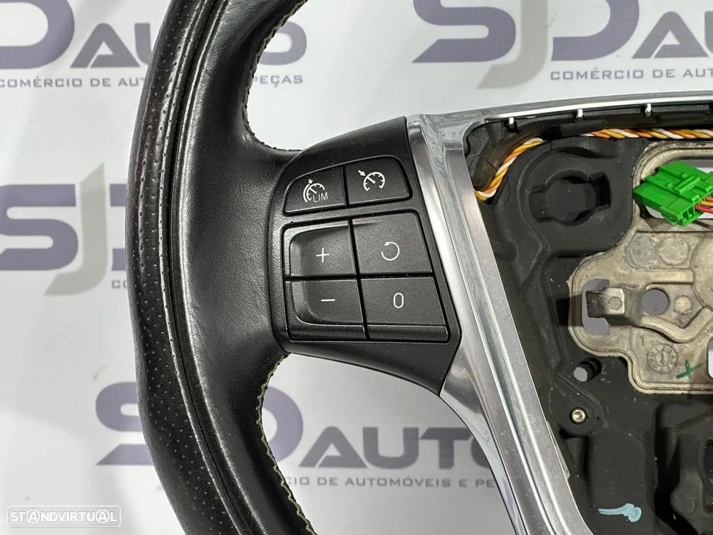 Volante (R-Design) - Volvo V40 - 2