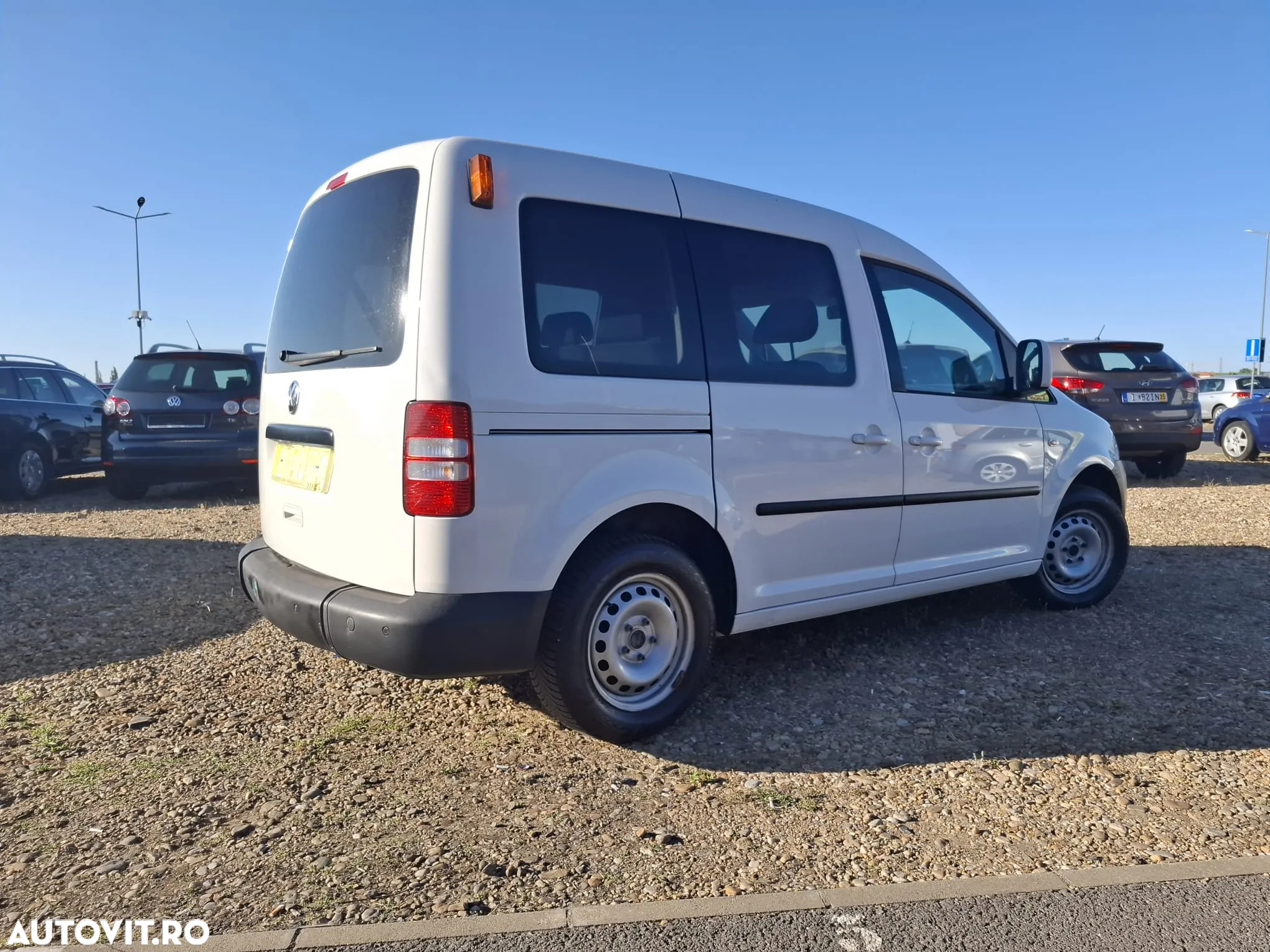 Volkswagen Caddy 1.6 TDI BlueMotion Trendline - 3