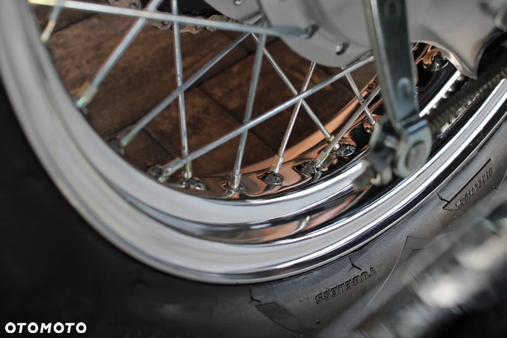 Suzuki Intruder - 39