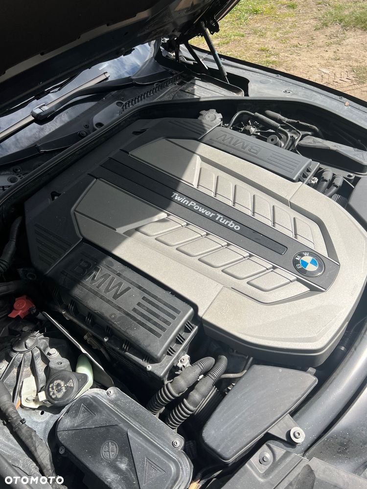 BMW Seria 7 760i L - 8