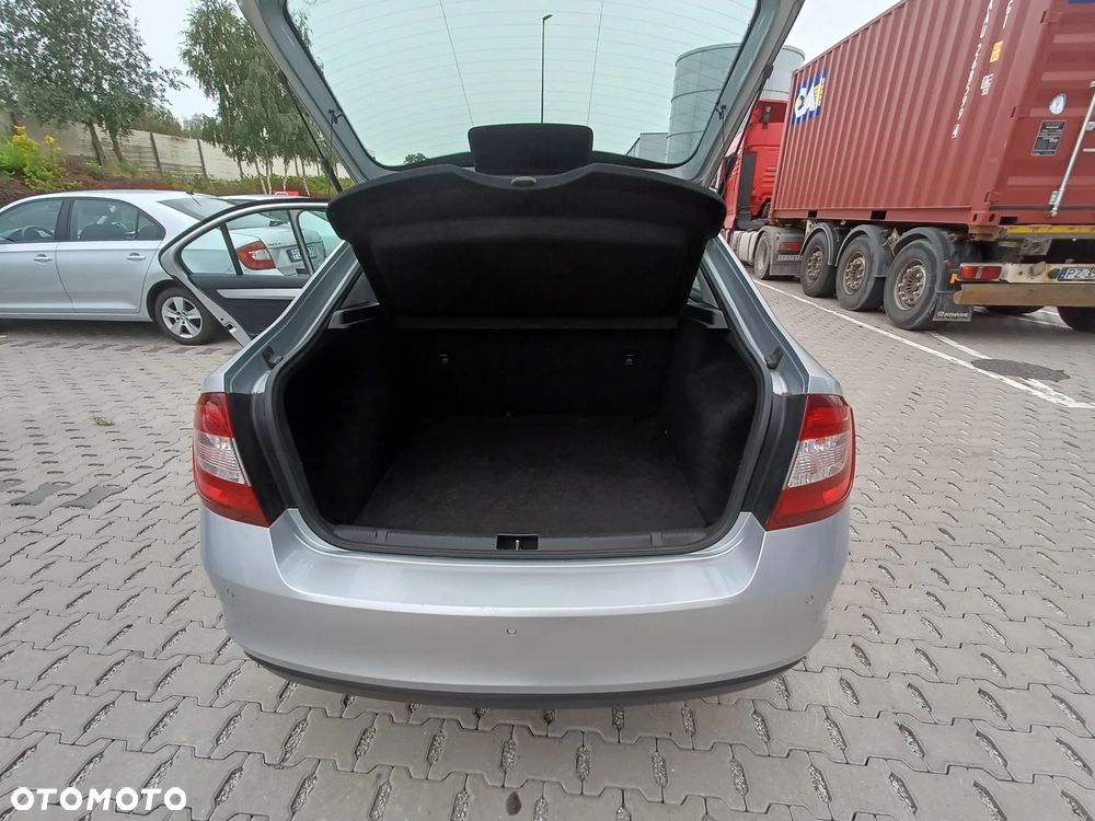 Skoda RAPID 1.6 TDI DPF Clever - 5