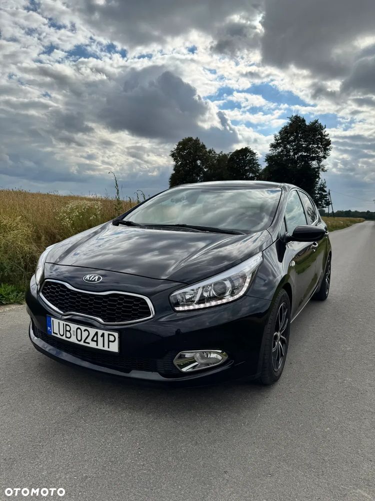Kia Ceed - 8