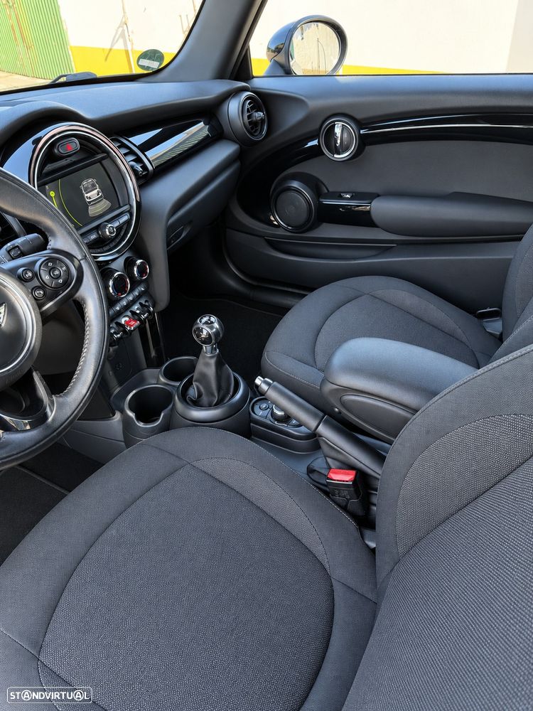 MINI Cabrio Cooper - 9