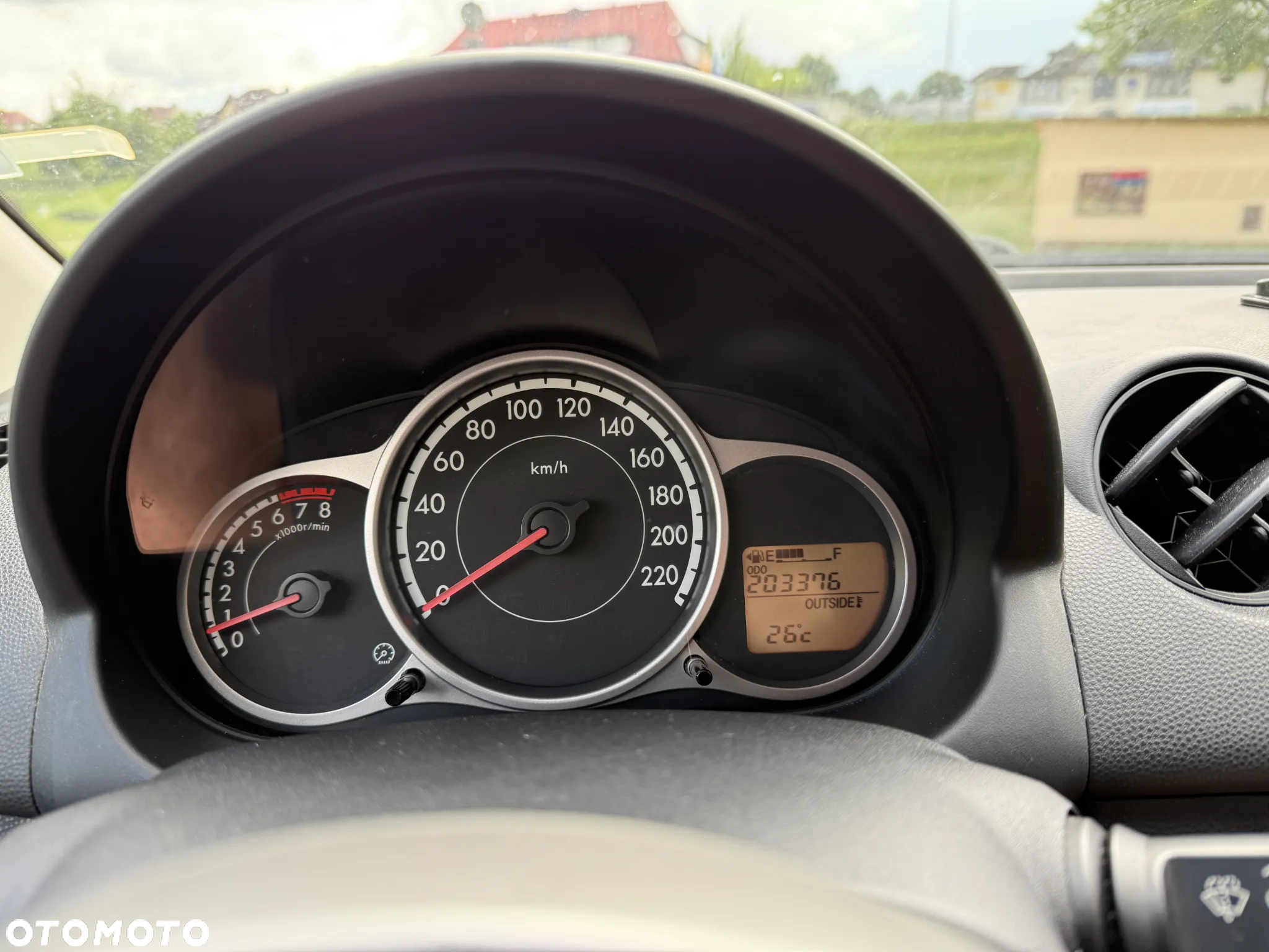 Mazda 2 - 15