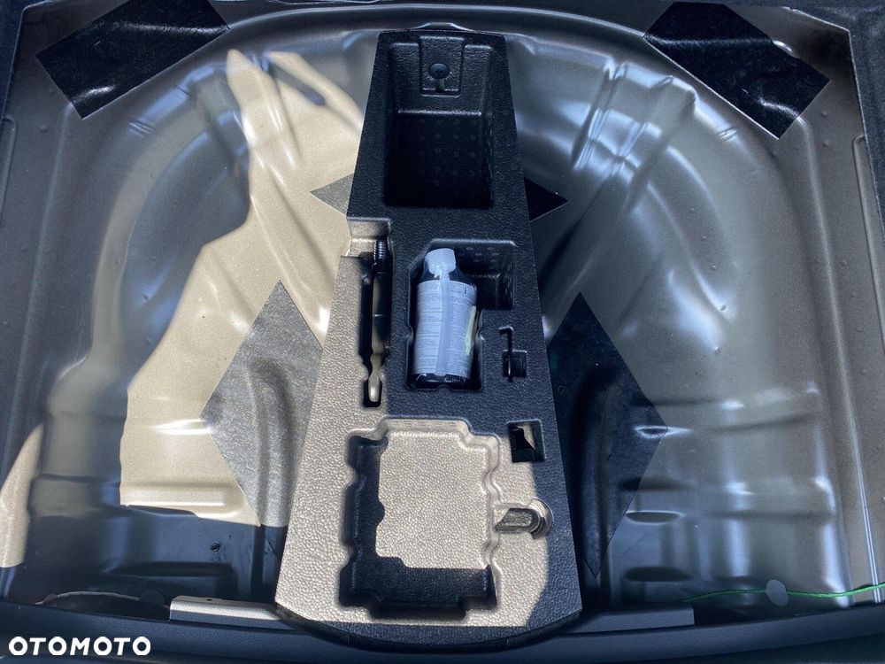 Skoda Karoq 1.5 TSI ACT Sportline DSG - 22