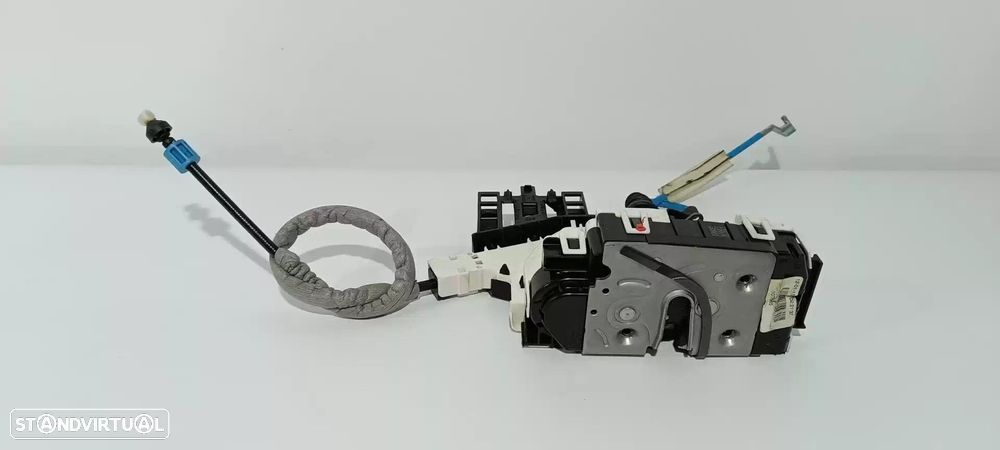 FECHADURA PORTA FRONTAL ESQUERDA MERCEDES-BENZ CLASSE B 2015 -A0997201901 - 2