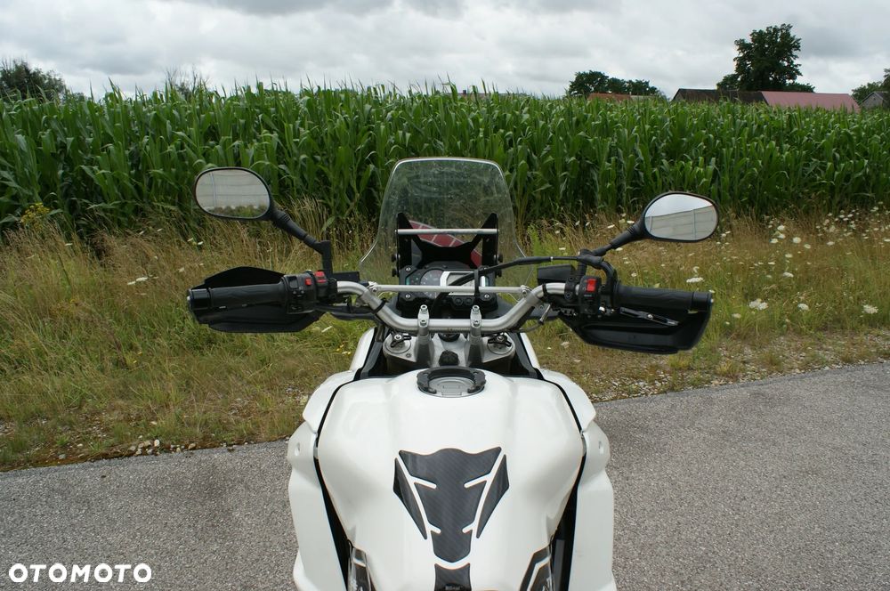 Yamaha XTZ - 13