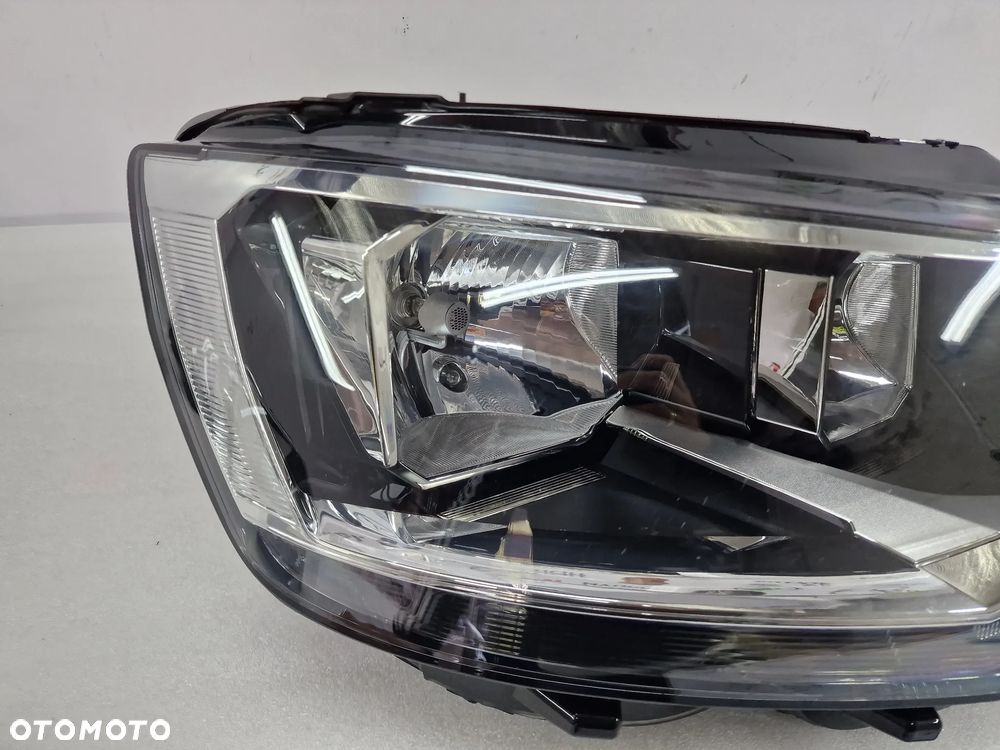 VW T6 TRANSPORTER 15- PRAWA ZWYKŁA LAMPA PRZEDNIA PRZÓD , NR 7E1941006E , NR AUKCJI LA58 - 3