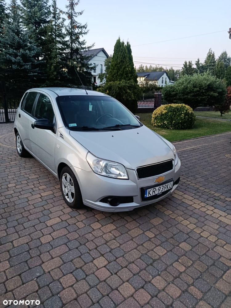 Chevrolet Aveo - 4