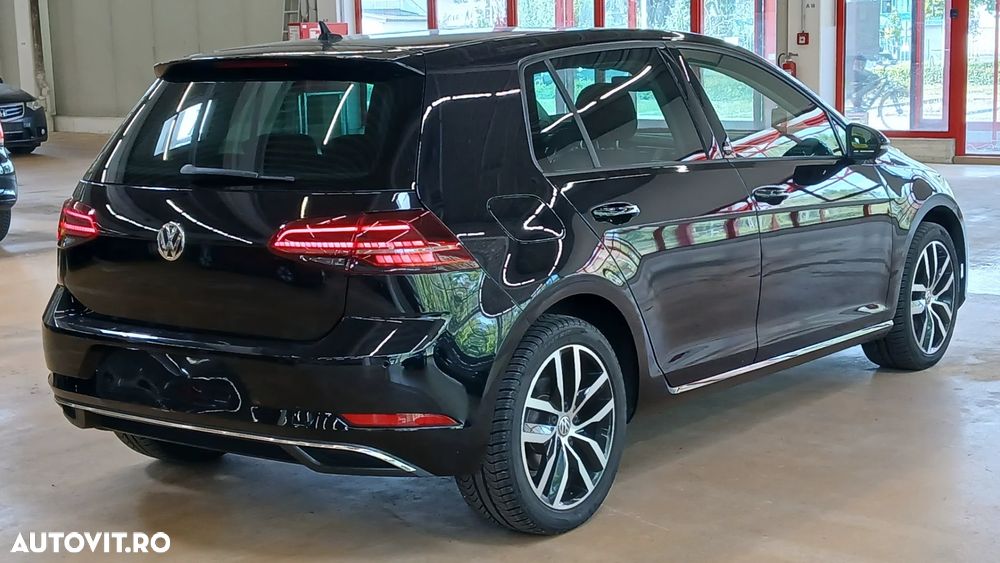 Volkswagen Golf - 5