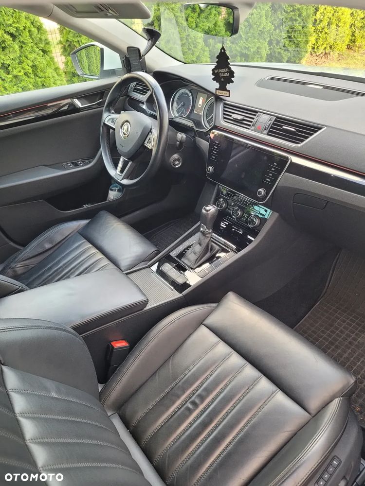 Skoda Superb 2.0 TDI SCR L&K DSG - 8