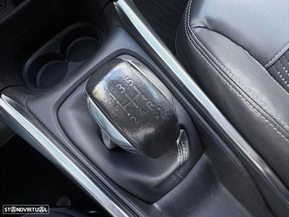 Peugeot 2008 1.6 e-HDi Allure - 51