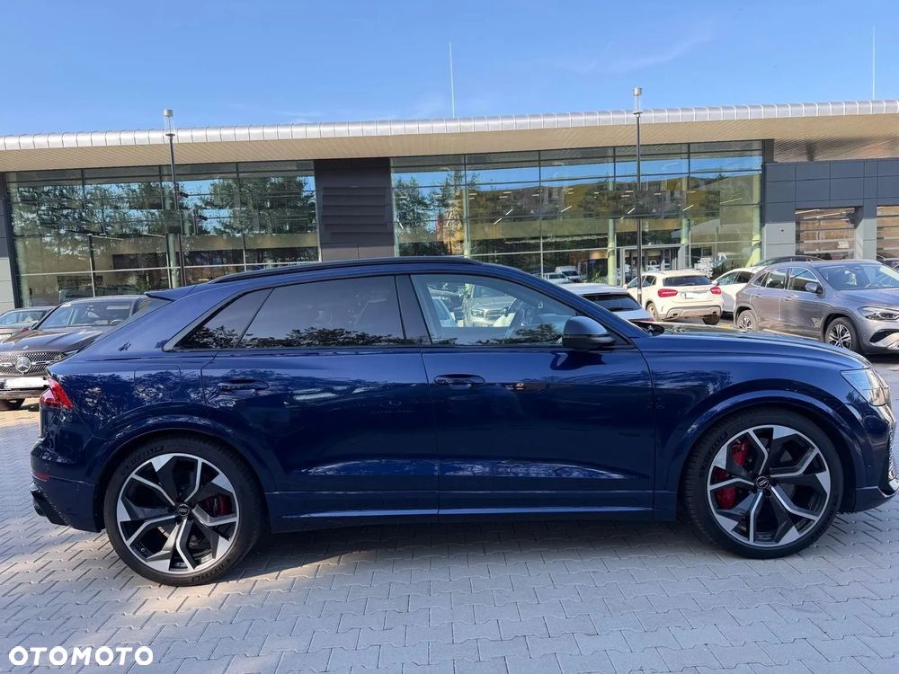 Audi RS Q8 - 4
