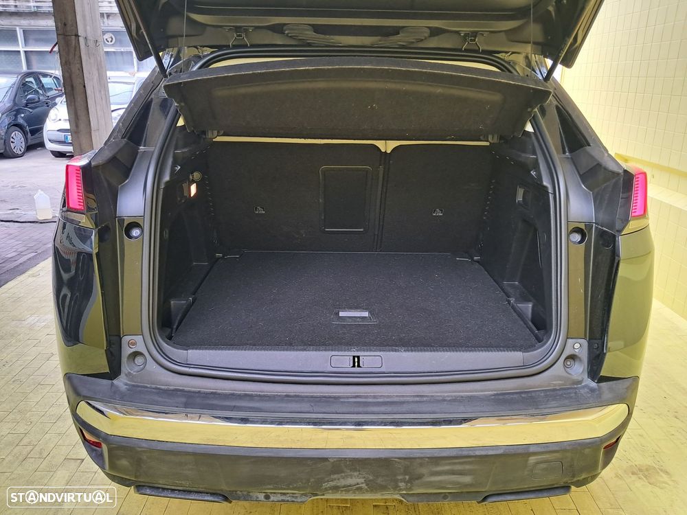Peugeot 3008 1.2 PureTech Allure EAT6 - 17