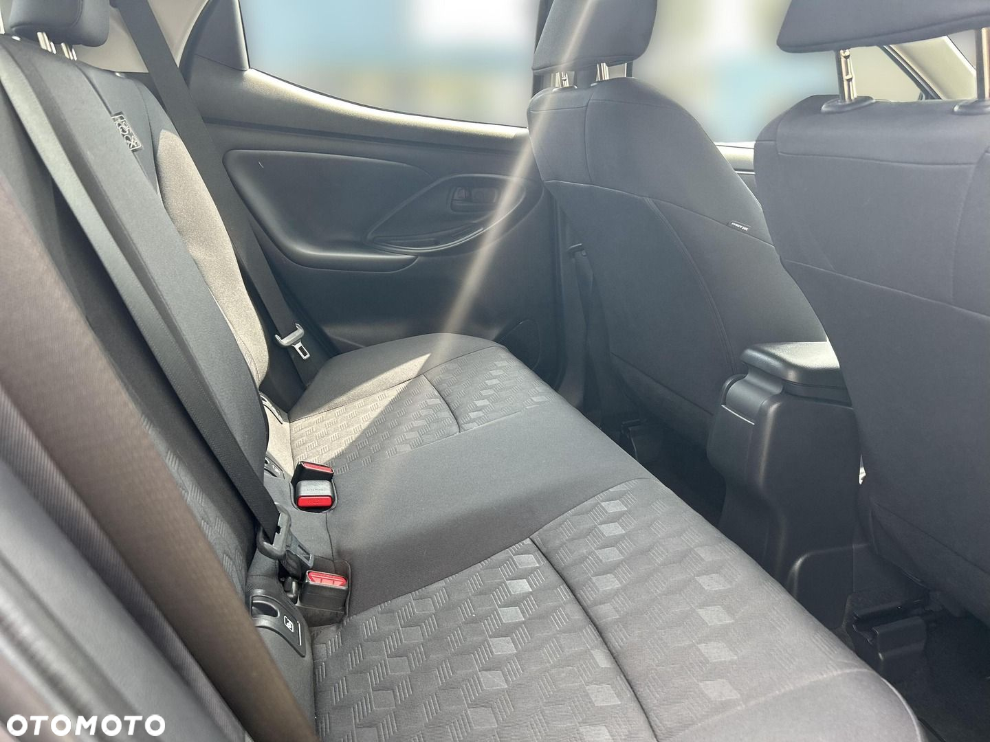 Toyota Yaris Hybrid 1.5 Comfort - 11