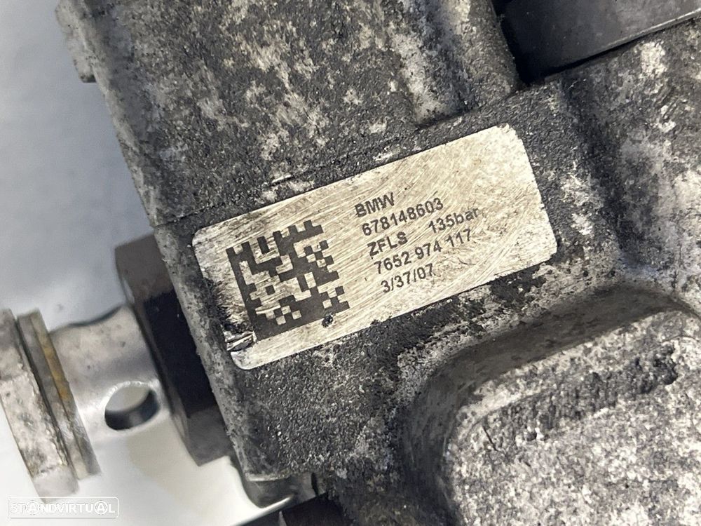 Bomba direcção assistida BMW 5 (E60) 530 d REF. 678148603 MOTOR M57 306D3 - 5