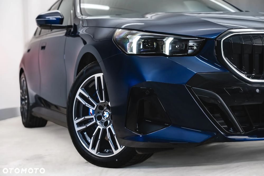 BMW Seria 5 540d xDrive mHEV M Sport - 10