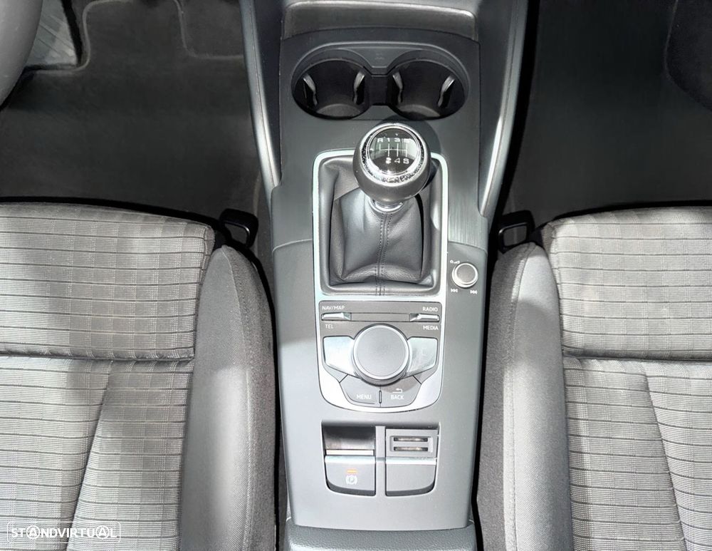 Audi A3 Limousine 1.6 TDI S-line - 12