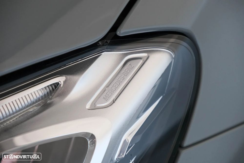 Mercedes-Benz GLC 300 de Coupe 4Matic - 11