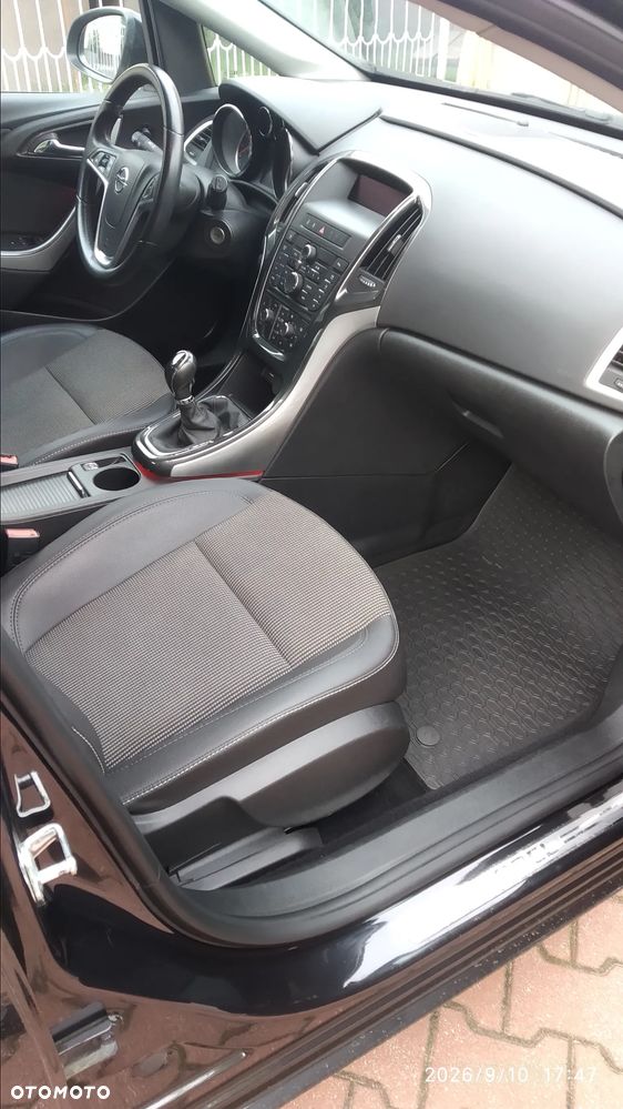 Opel Astra 1.4 T Cosmo - 7