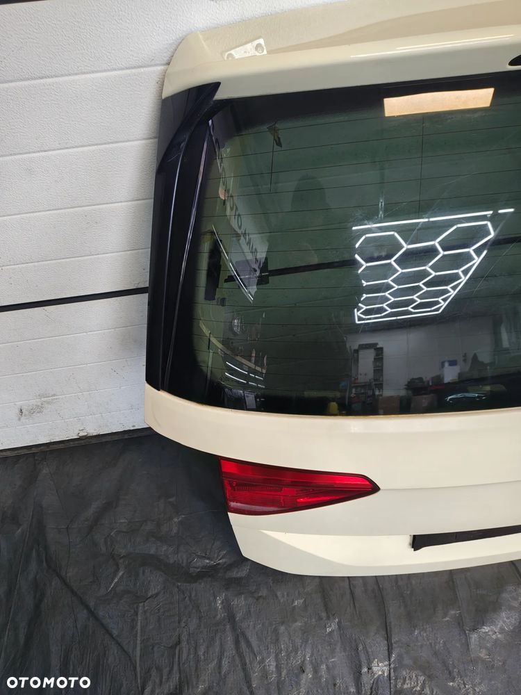 Vw Touran 5T III klapa bagażnika  R115L - 2