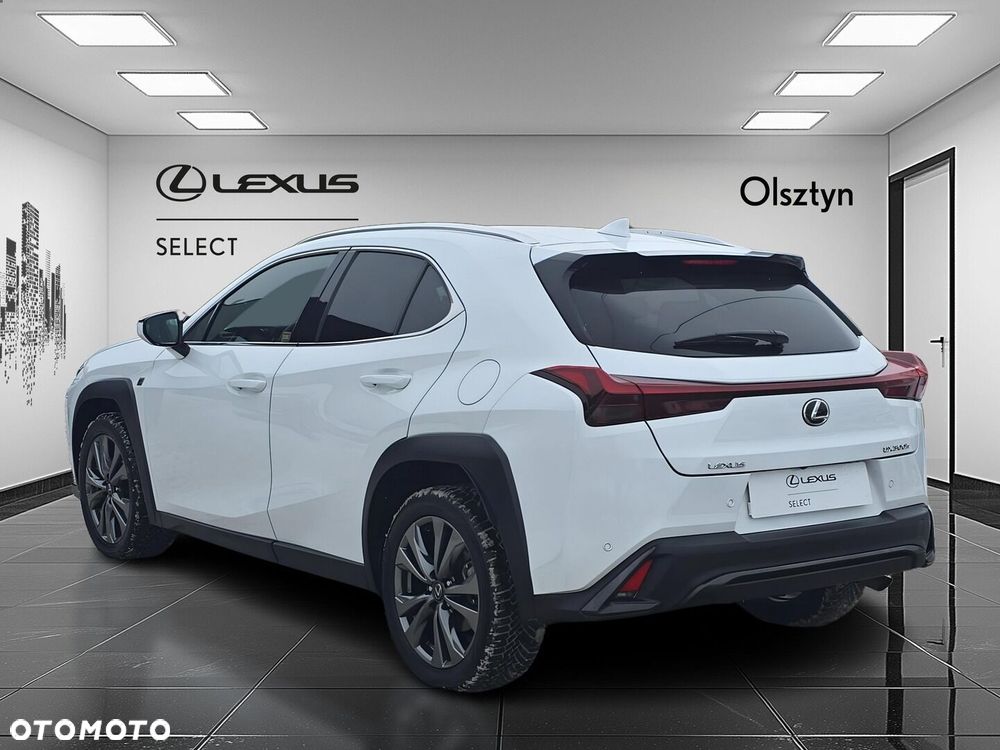 Lexus UX 300h F Sport Design - 3