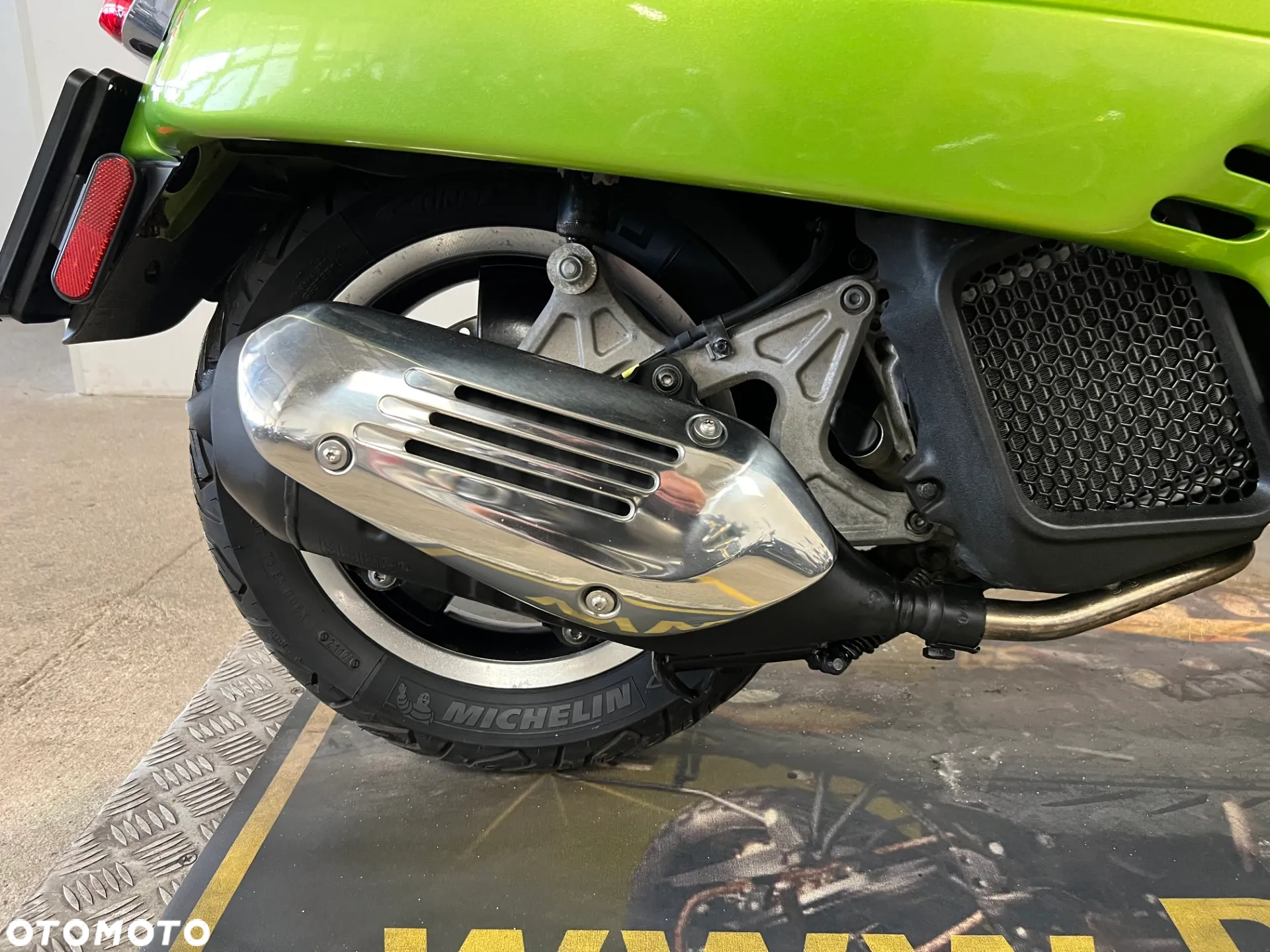 Vespa GTS - 12