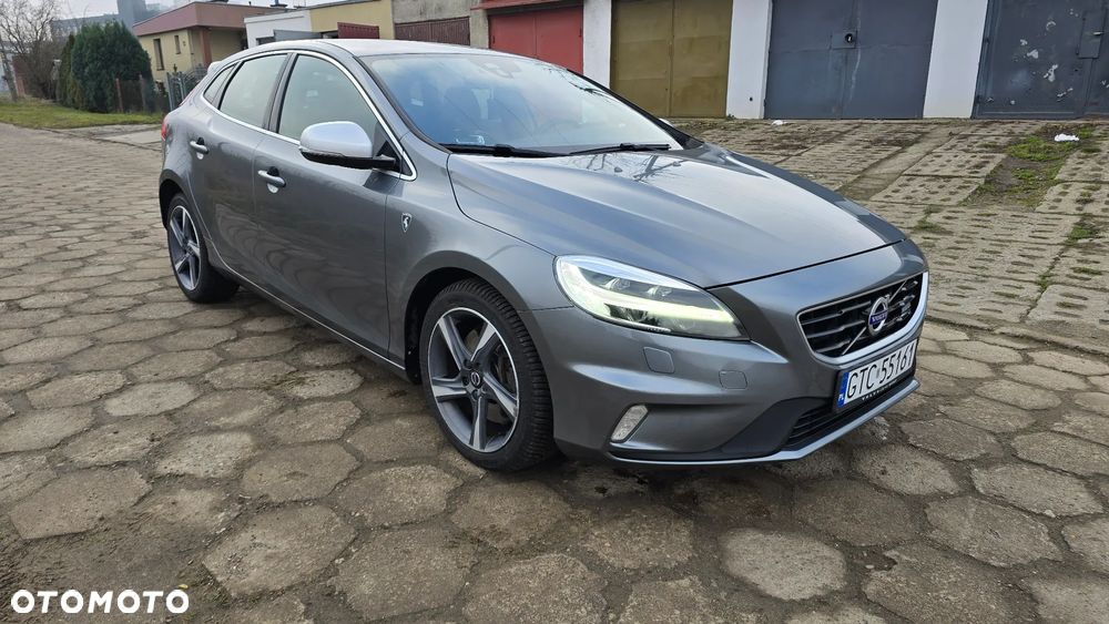 Volvo V40 T5 Drive-E R-Design Momentum - 2