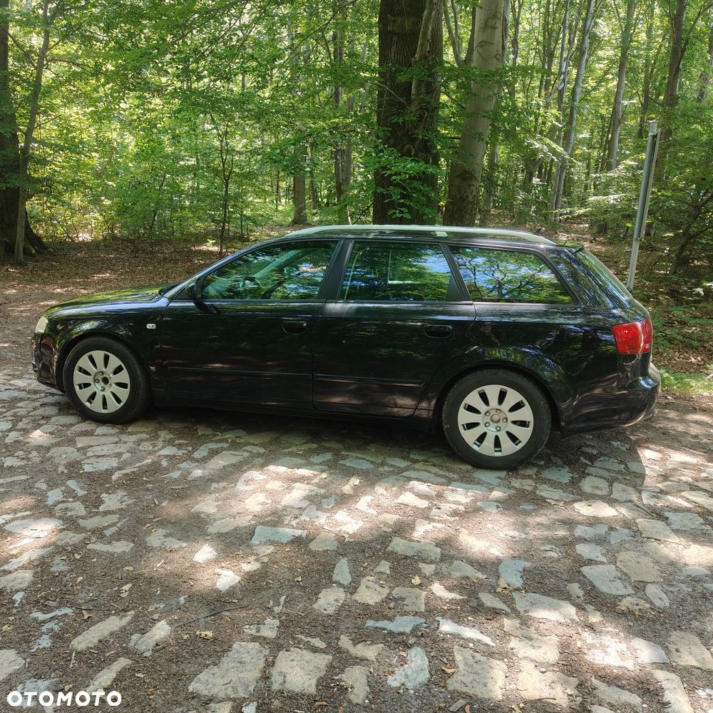 Audi A4 Avant - 4