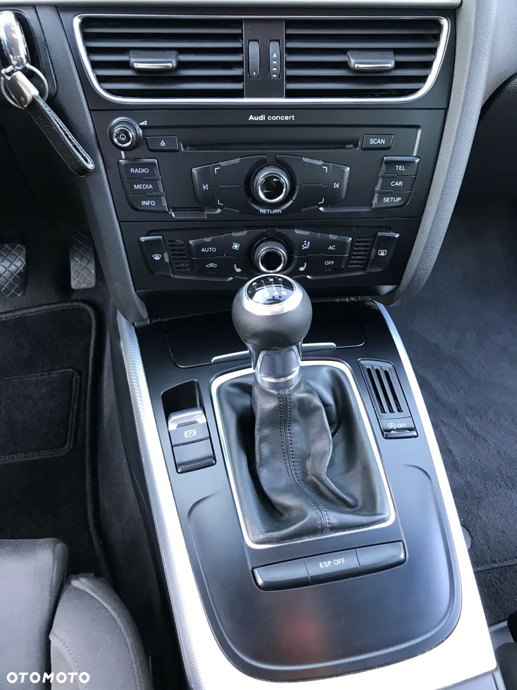 Audi A4 Avant 2.0 TDI DPF Ambiente - 34