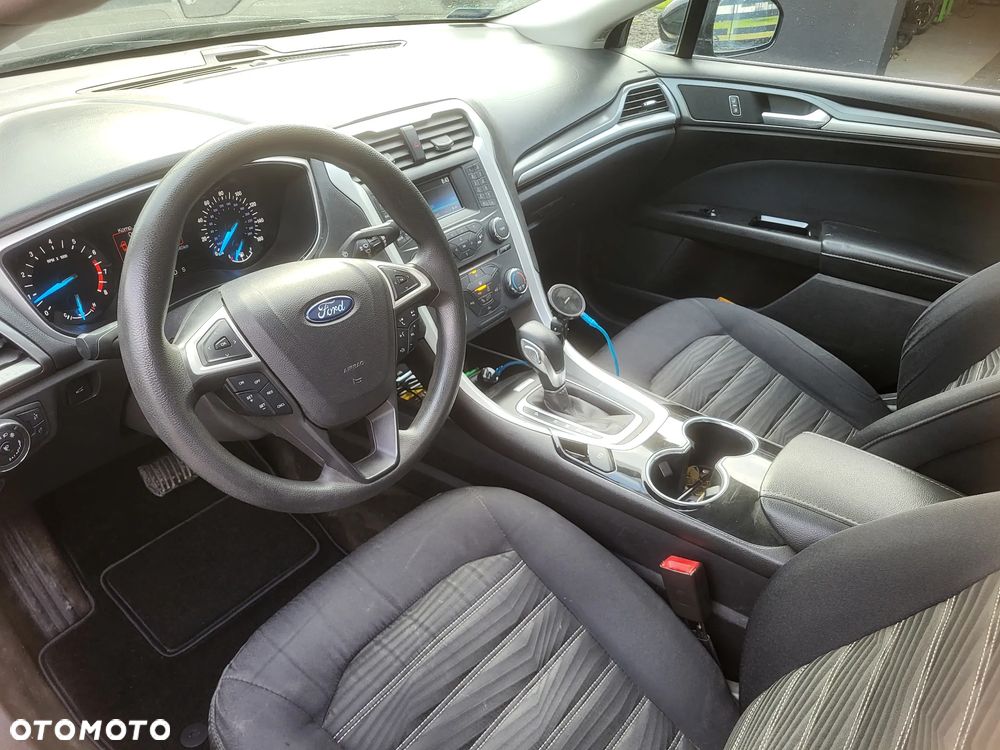 Ford Fusion - 5
