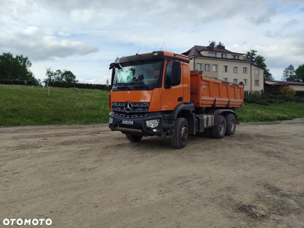 Mercedes-Benz Arocs - 14