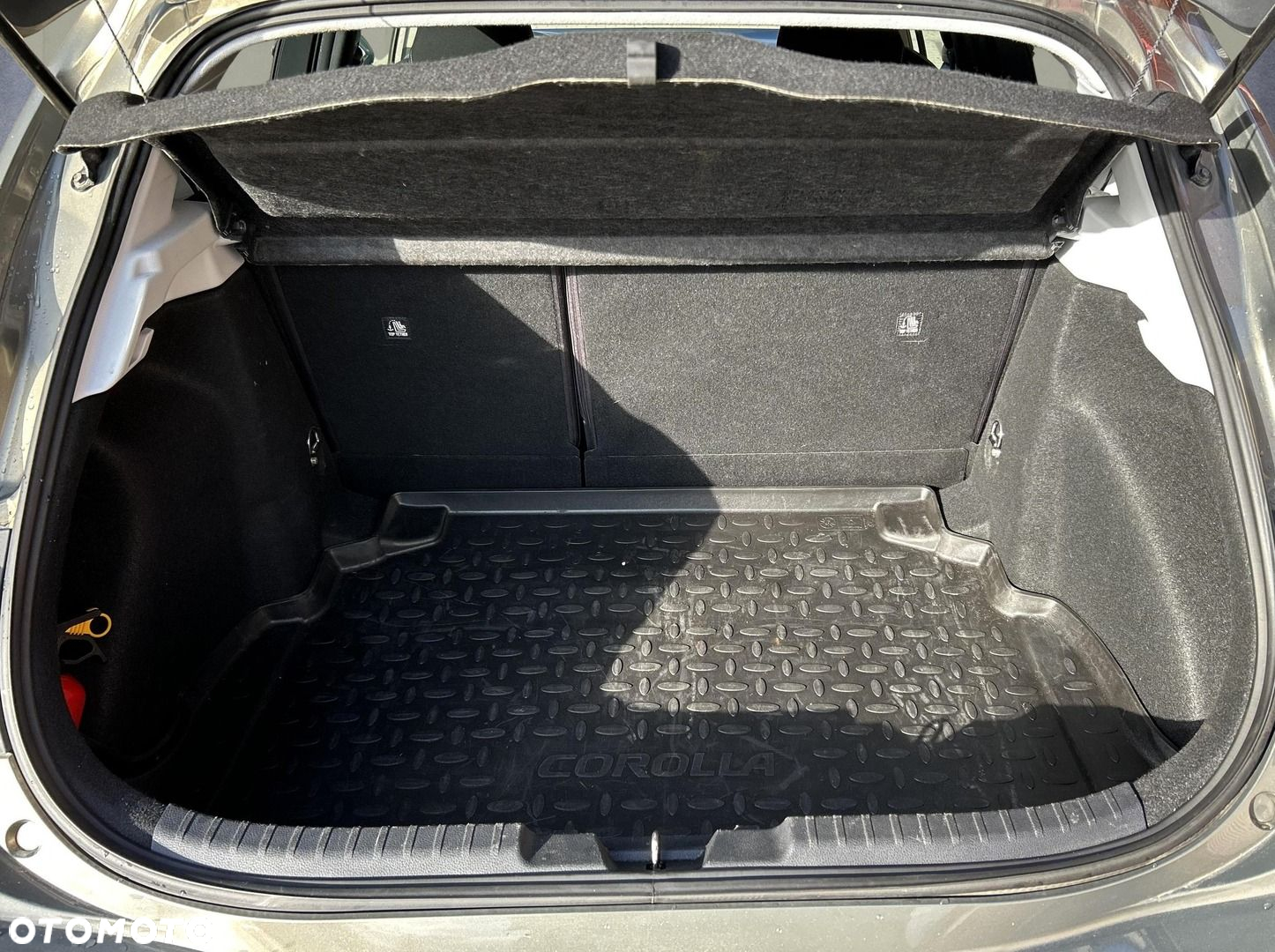 Toyota Corolla - 23