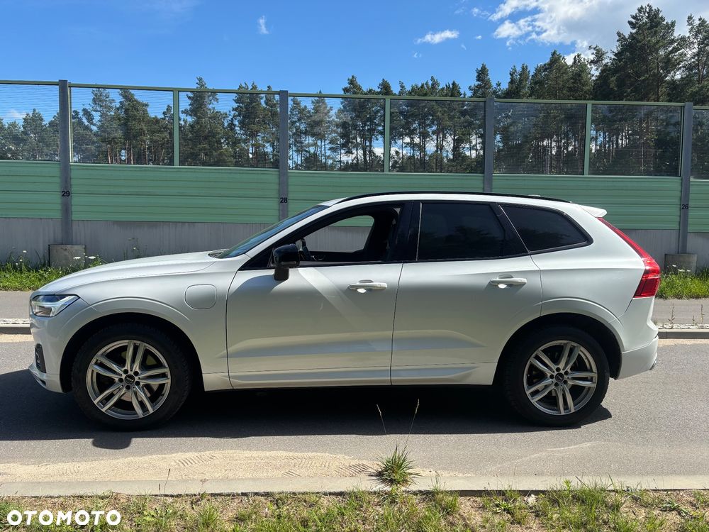Volvo XC 60 T8 AWD Plug-In Hybrid R-Design - 7