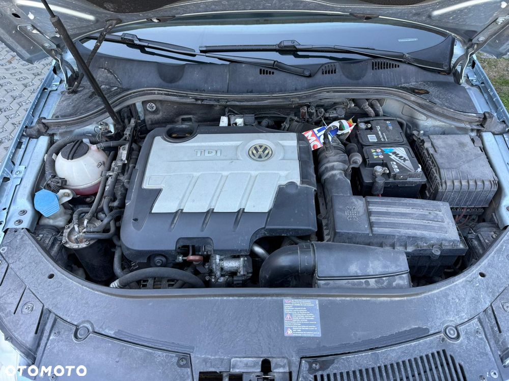Volkswagen Passat 2.0 TDI DPF Highline DSG - 22