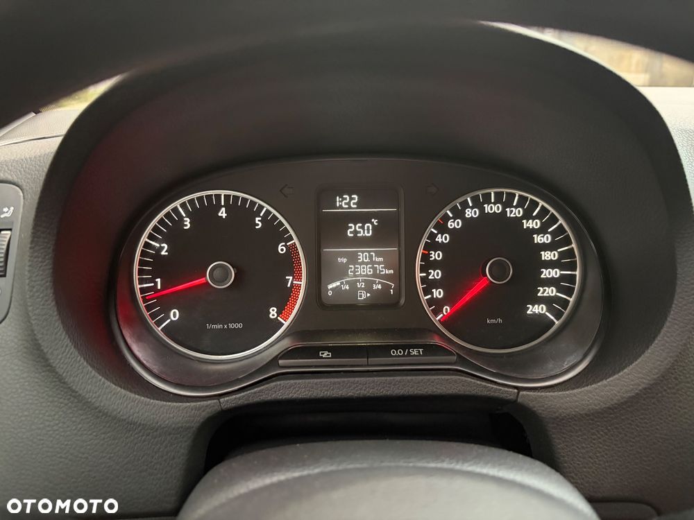 Volkswagen Polo 1.4 FSI - 10