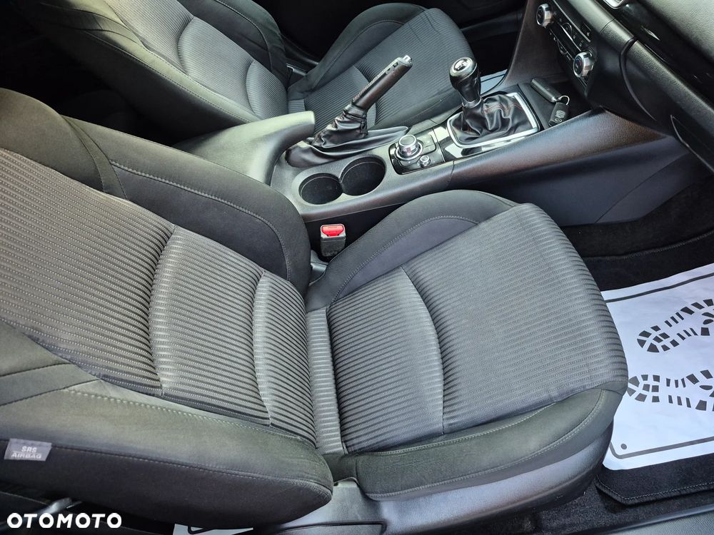 Mazda 3 SKYACTIV-G 120 Center-Line - 10