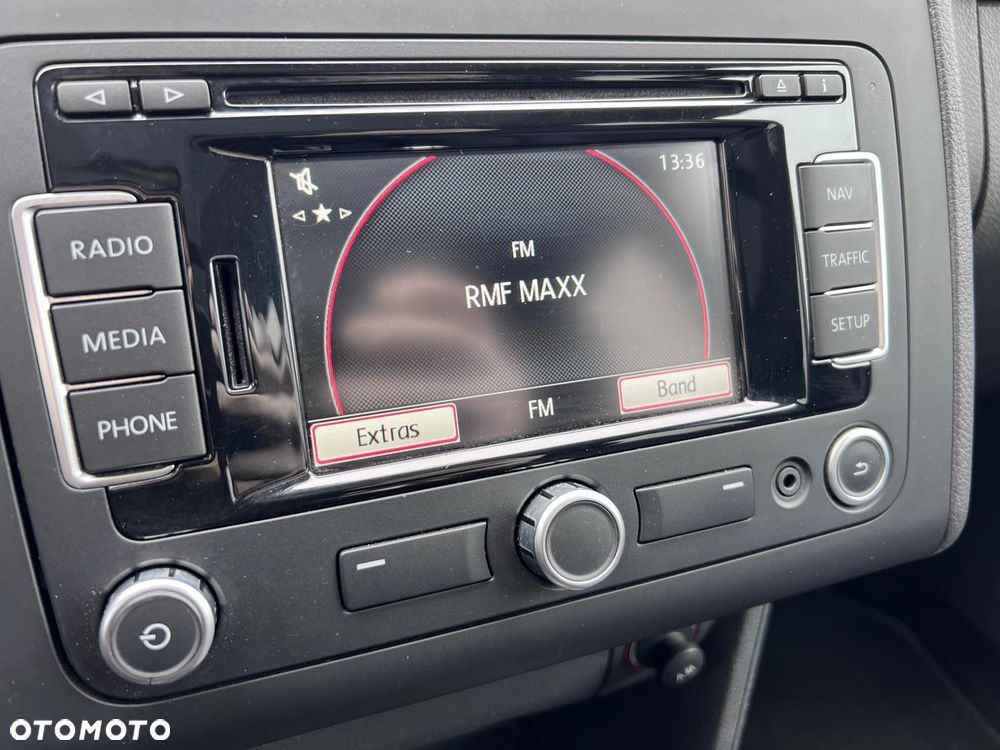 Volkswagen Touran 1.2 TSI STYLE - 39