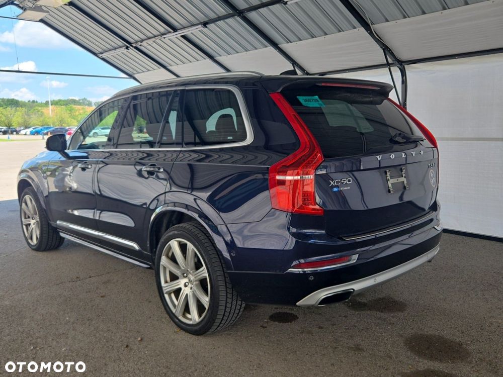 Volvo XC 90 - 6