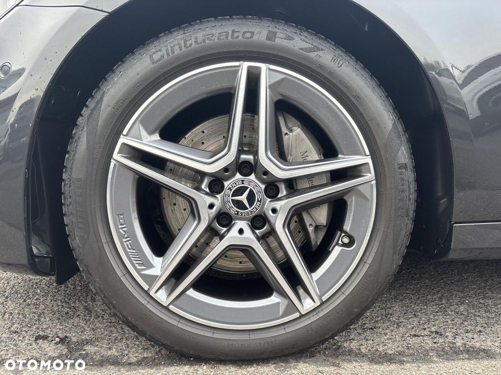 Mercedes-Benz Klasa E - 9