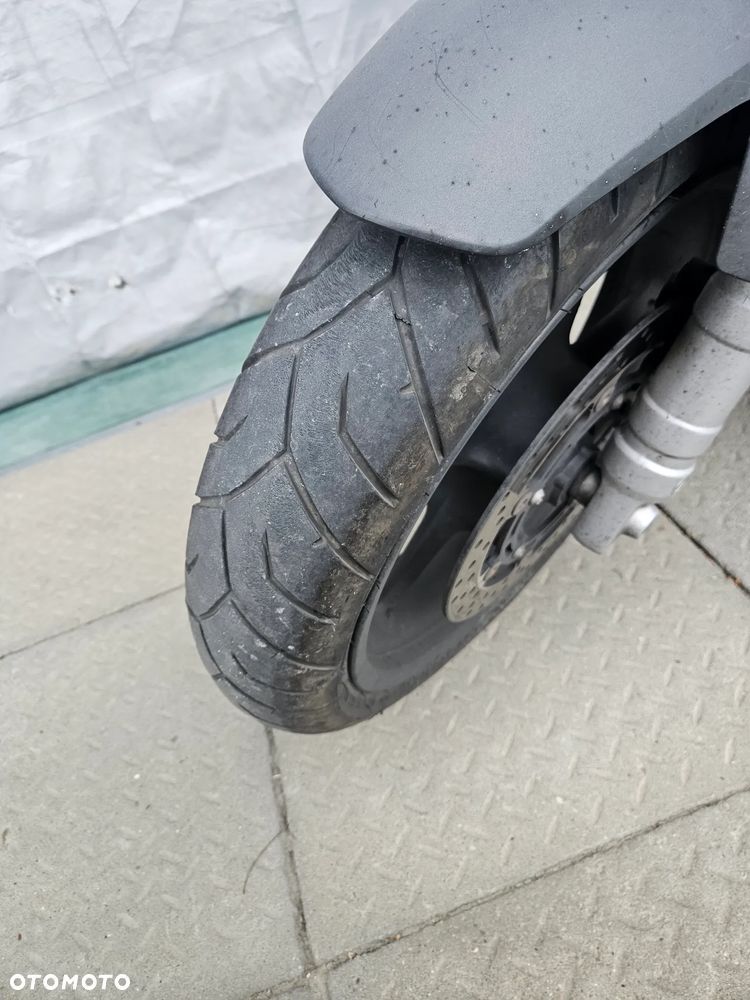 Yamaha MT - 19
