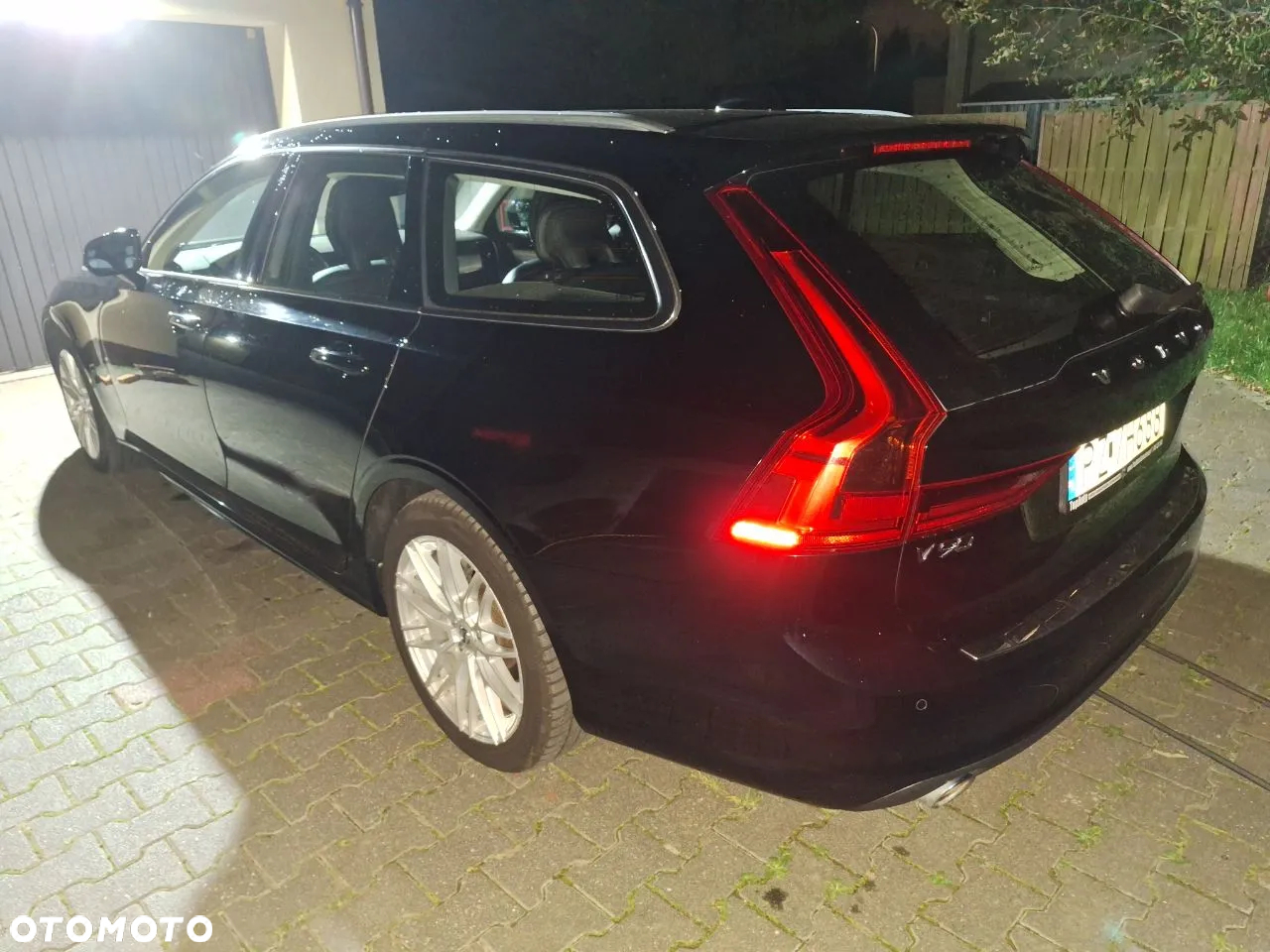 Volvo V90 - 2