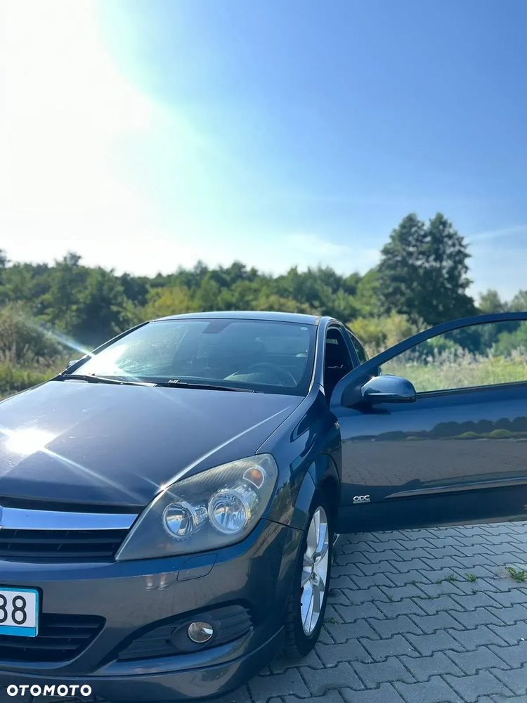 Opel Astra III GTC 1.7 CDTI Sport - 1