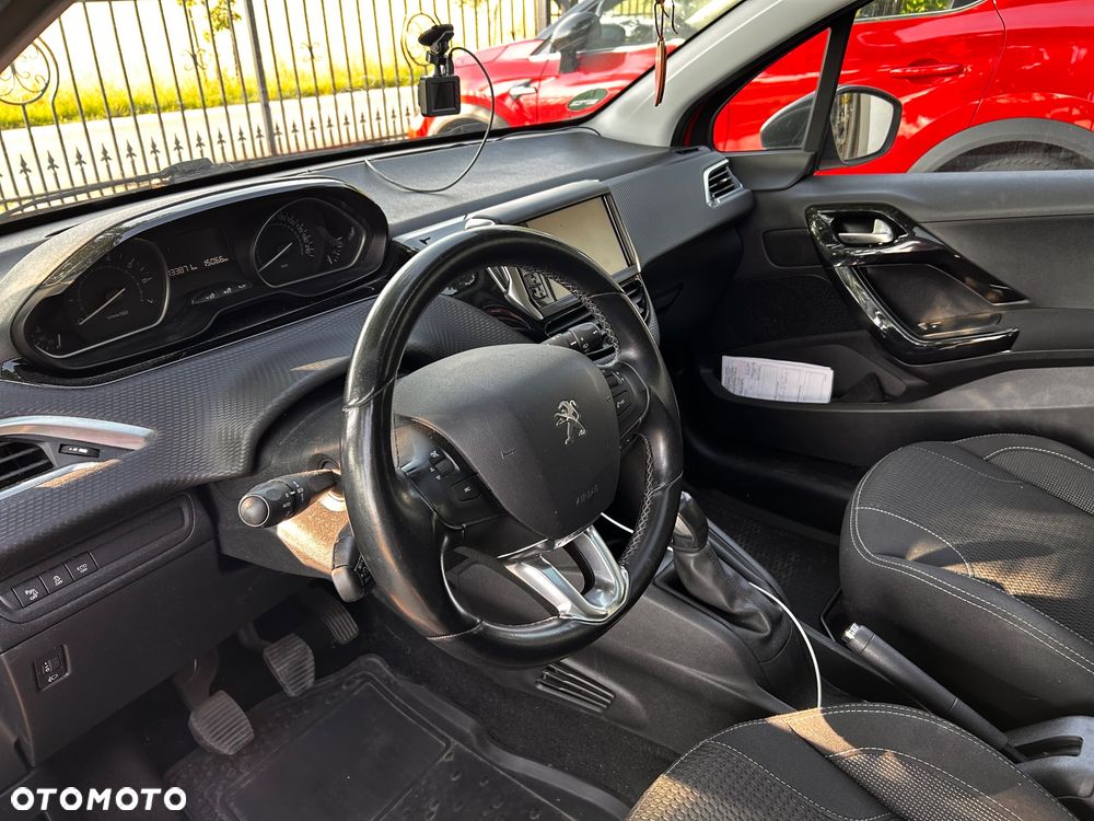 Peugeot 208 PureTech 110 Stop & Start Allure - 5