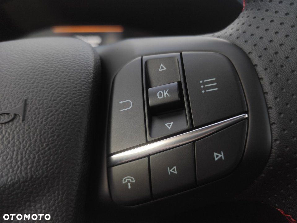 Ford Kuga - 17