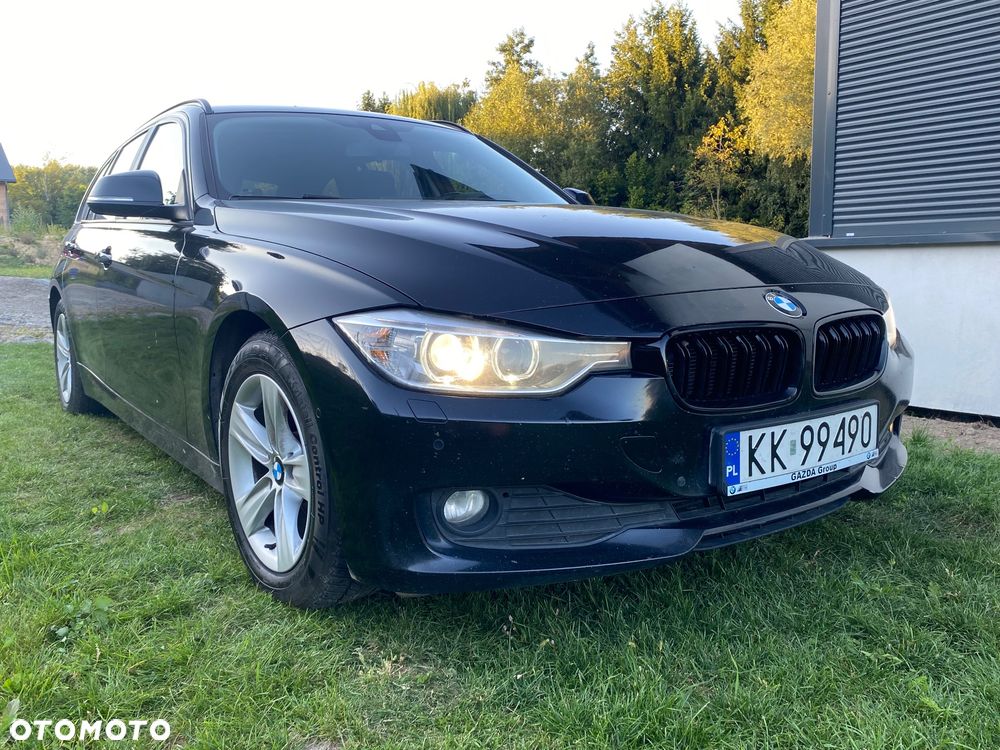 BMW Seria 3 318d DPF Touring Edition Sport - 2