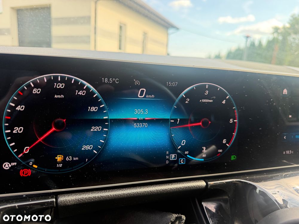 Mercedes-Benz GLA 220 d 4-Matic AMG Line - 11