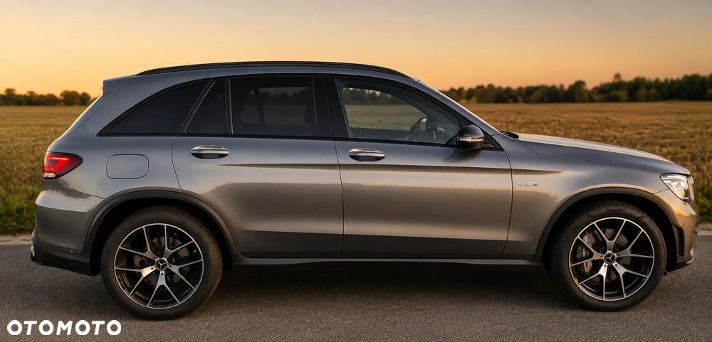 Mercedes-Benz GLC - 12