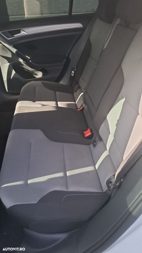 Volkswagen Golf e-Golf - 14